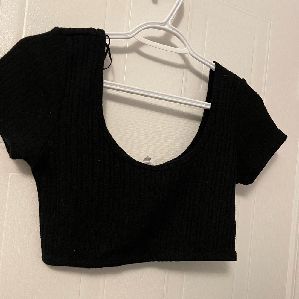 Multiwear black crop top from garage